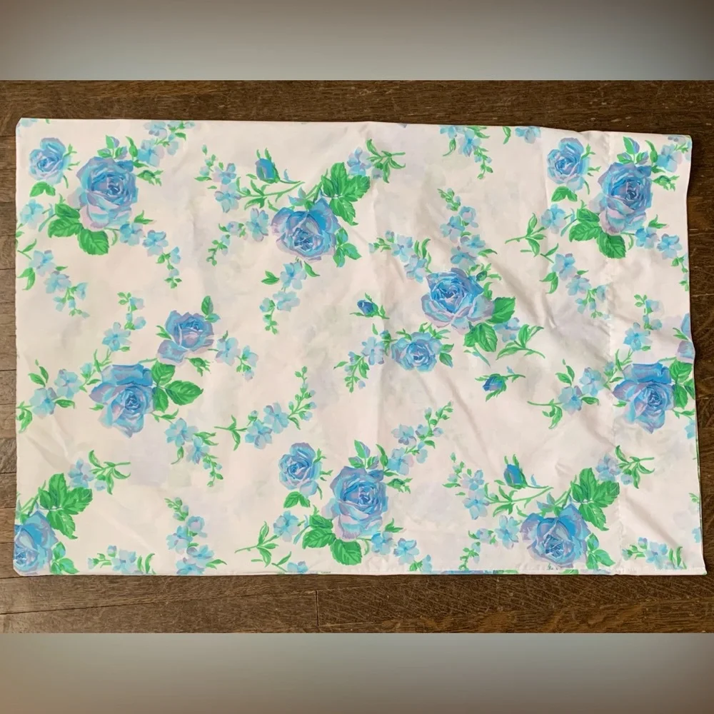 Vintage Fieldcrest Perfection Standard  Pillowcase Blue Floral Flowers Grandma